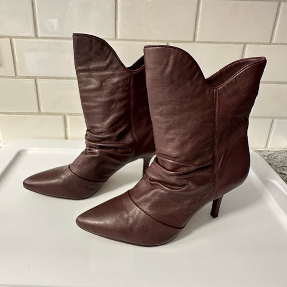 VINCE CAMUTO Andrissa ruched Red leather woman dress 3" Stiletto dress boot 8.5 - Picture 7 of 16